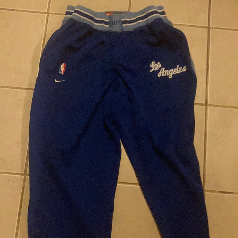 Nike size xl sweat pants great condition Los Angeles Lakers